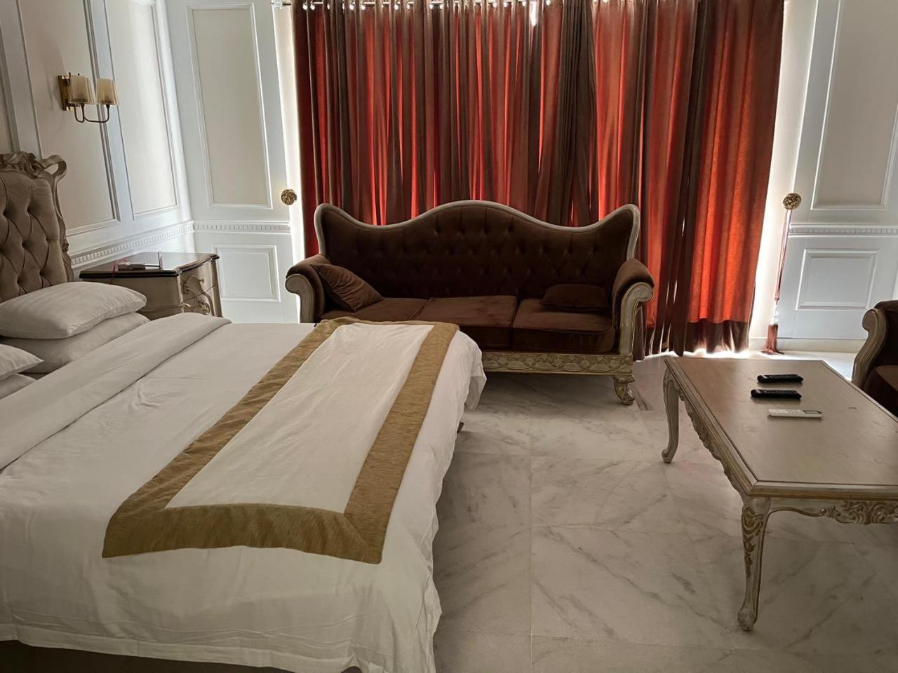 Arish Luxury Suites 锡卡都 外观 照片