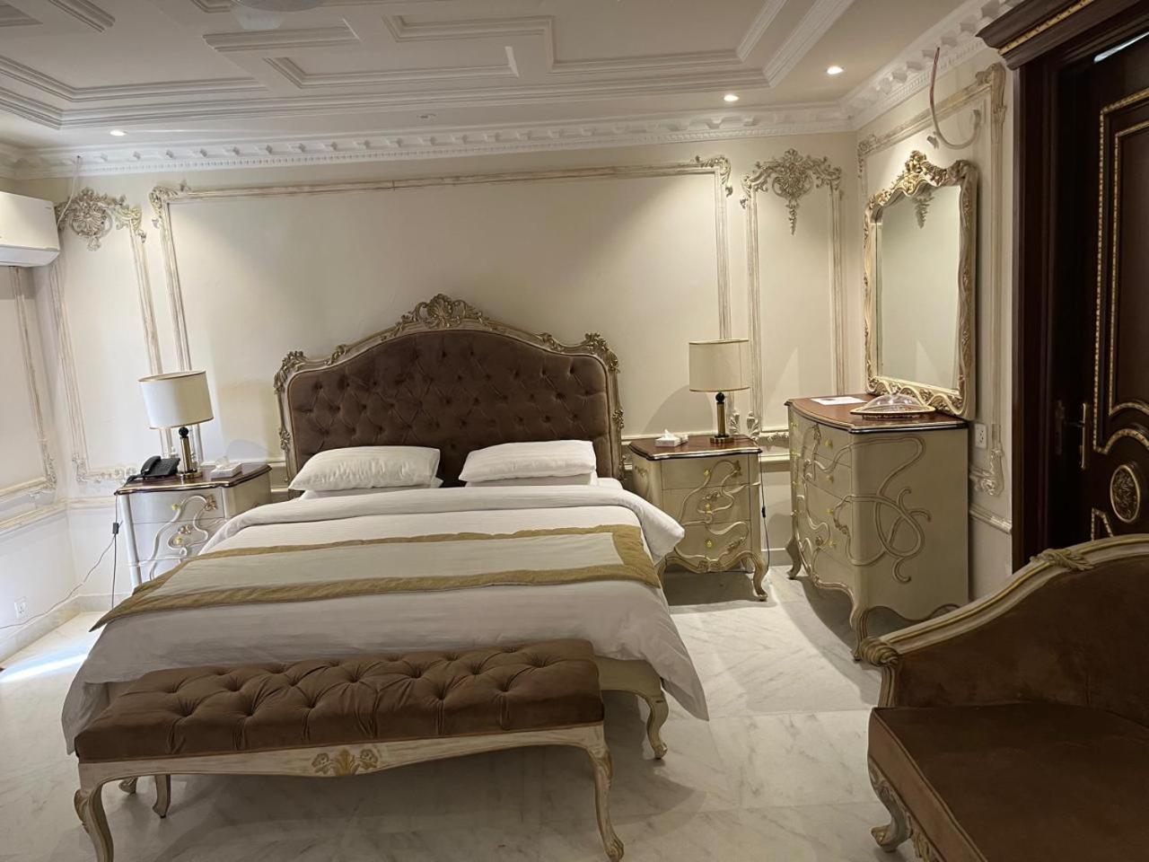 Arish Luxury Suites 锡卡都 外观 照片